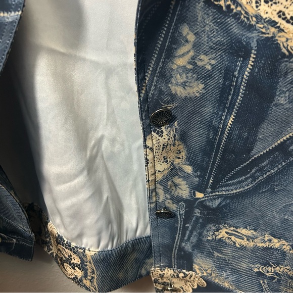 Vintage Blue and Cream Women's Jacket - Picture 4 of 5